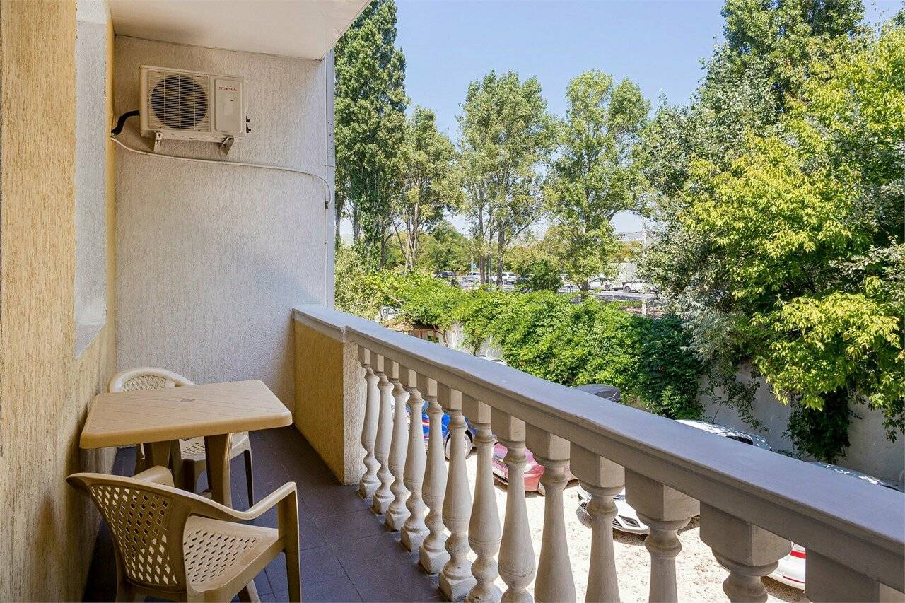 Фотографии номера Улучшенный двухместный номер с 1 кроватью в Гостинице Русич Анапа