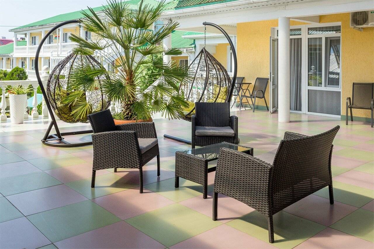 Фотографии номера Трехместный номер «Комфорт» в Гостинице Русич Анапа