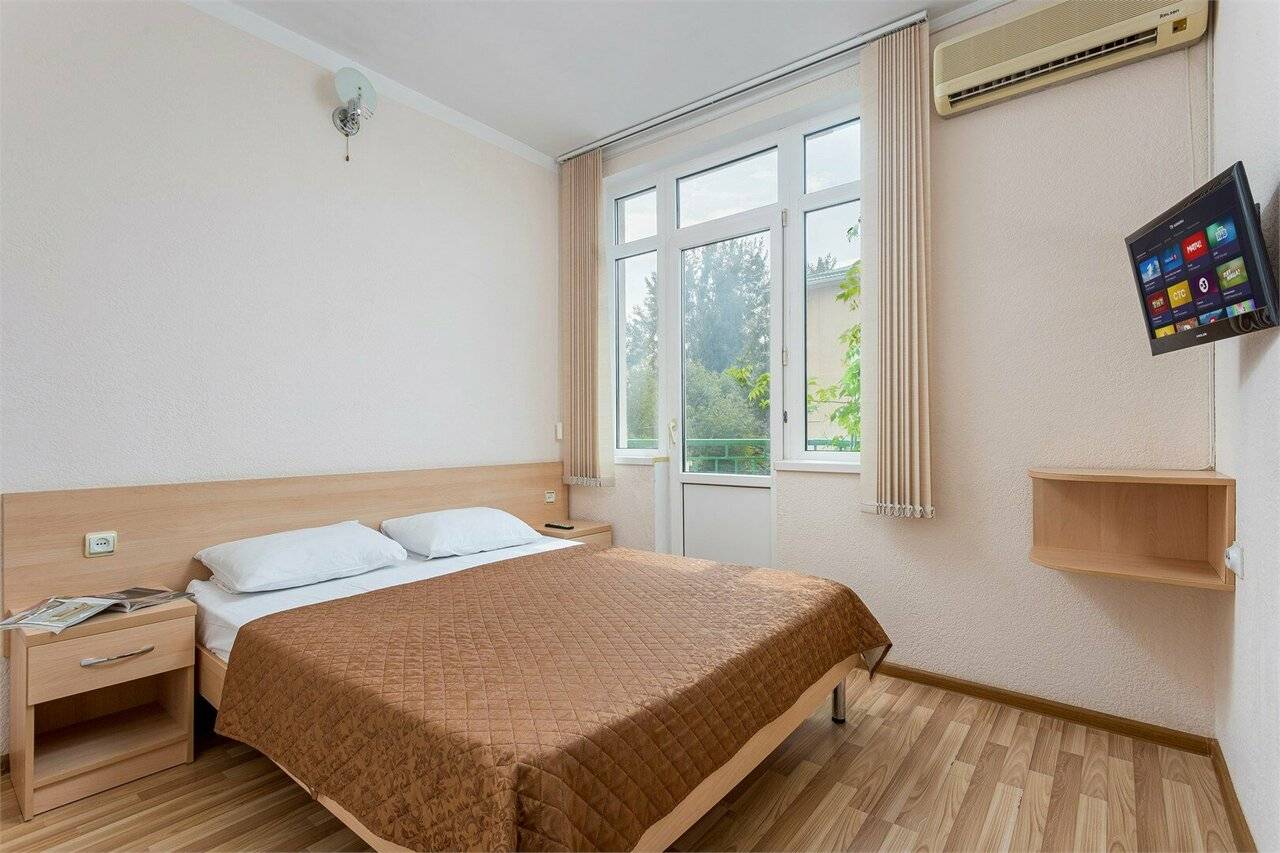 Фотографии номера Двухместный номер с 1 кроватью в Гостинице Русич Анапа