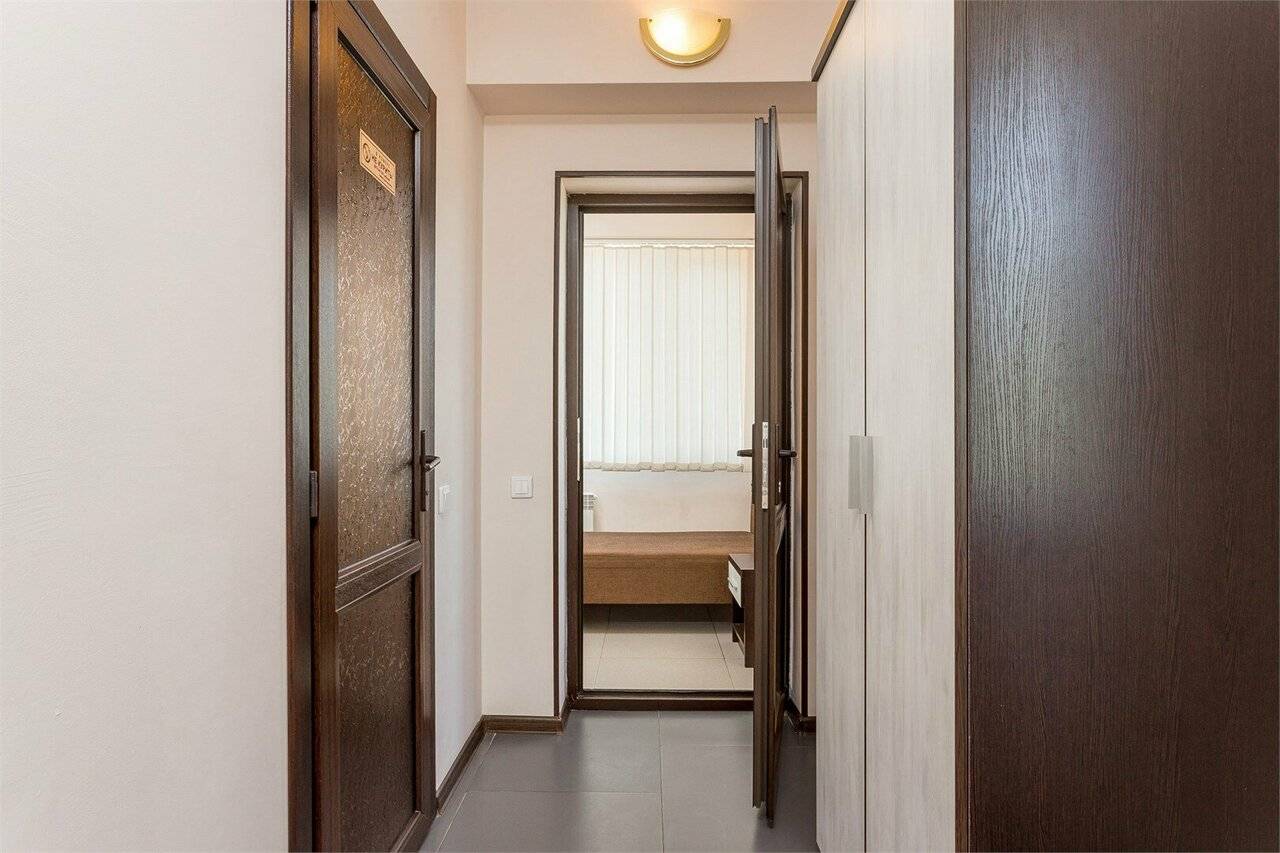 Фотографии номера Трехместный номер с балконом в Гостинице Русич Анапа