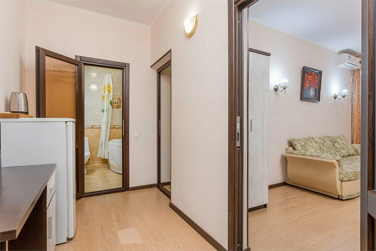 Фотографии номера Улучшенный двухместный номер с 1 кроватью в Гостинице Русич Анапа