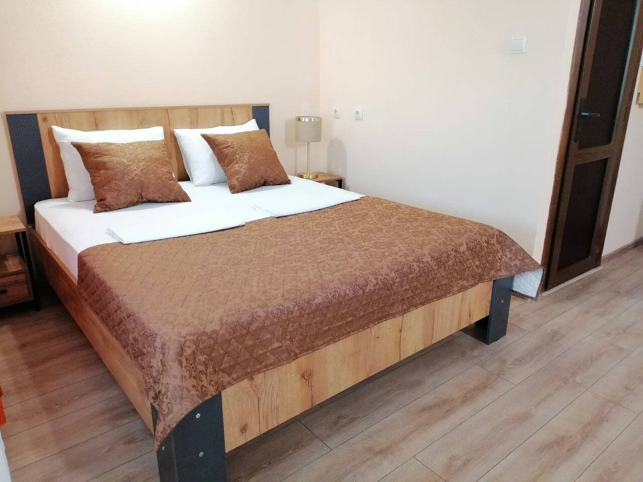 Фотографии номера Двухместный номер с 1 кроватью и террасой в Гостинице Русич Анапа